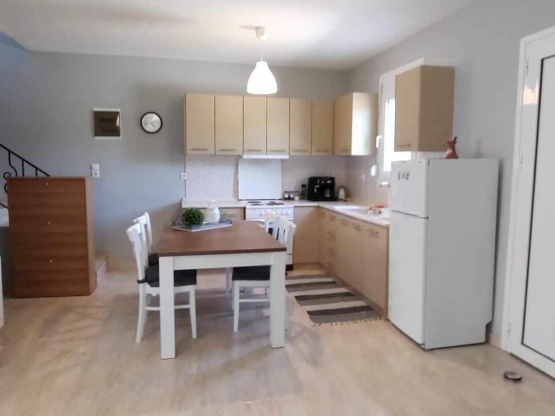 Kerasies Home Karianí 外观 照片
